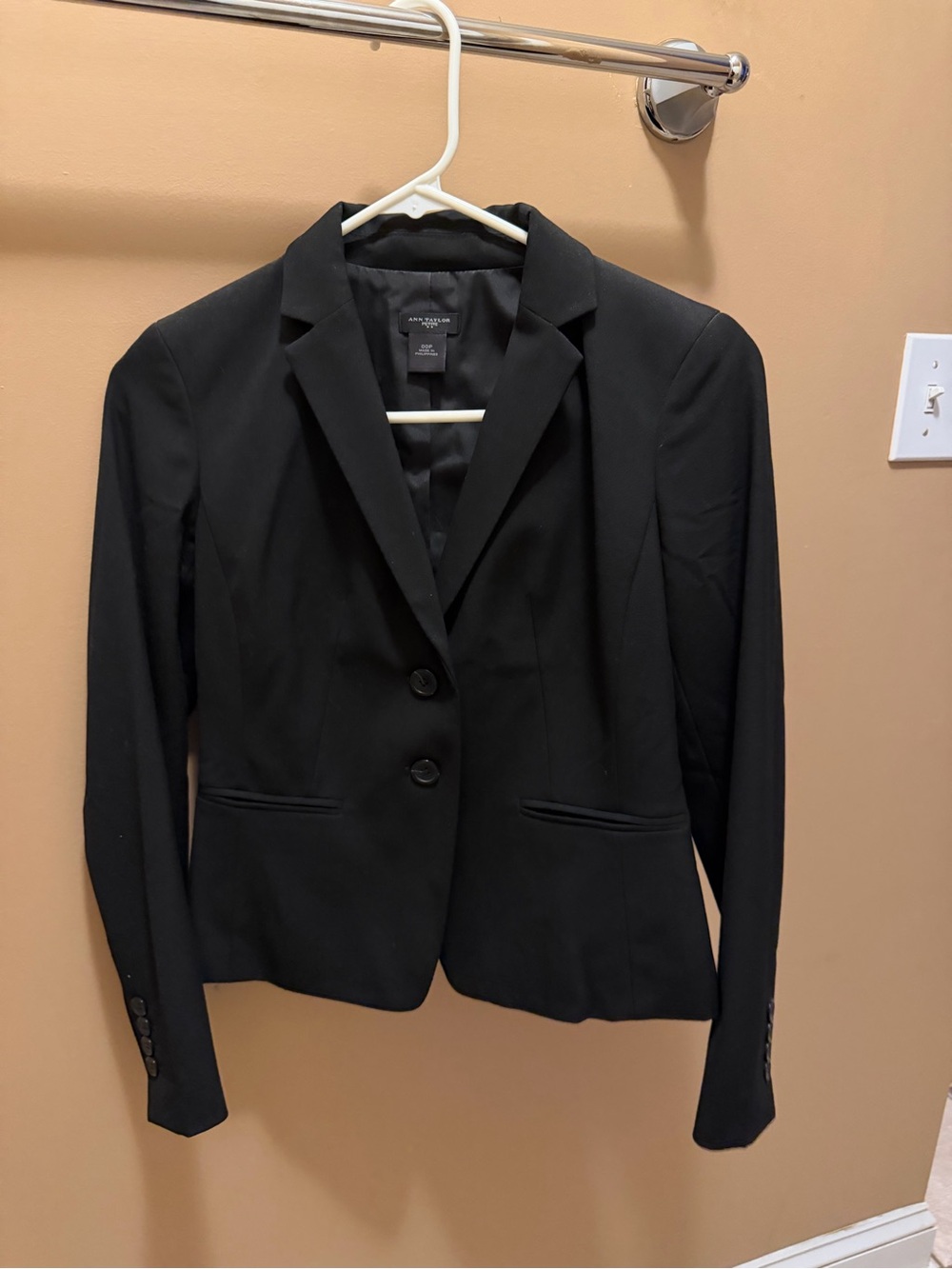 Ann Taylor Black Women's Two-Button Tailored Blazer
